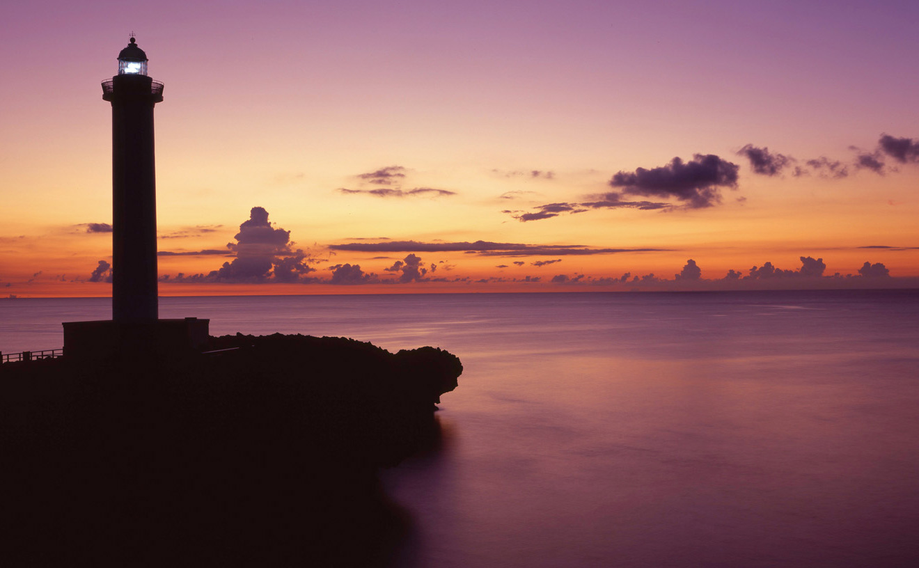 沖縄県中頭郡読谷村:残波岬